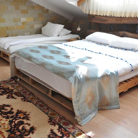 Uchisarstonehouse Hotel Nevşehir Bagian luar foto