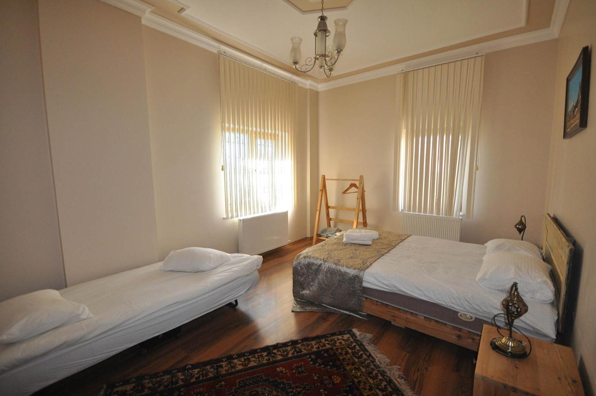 Uchisarstonehouse Hotel Nevşehir Bagian luar foto