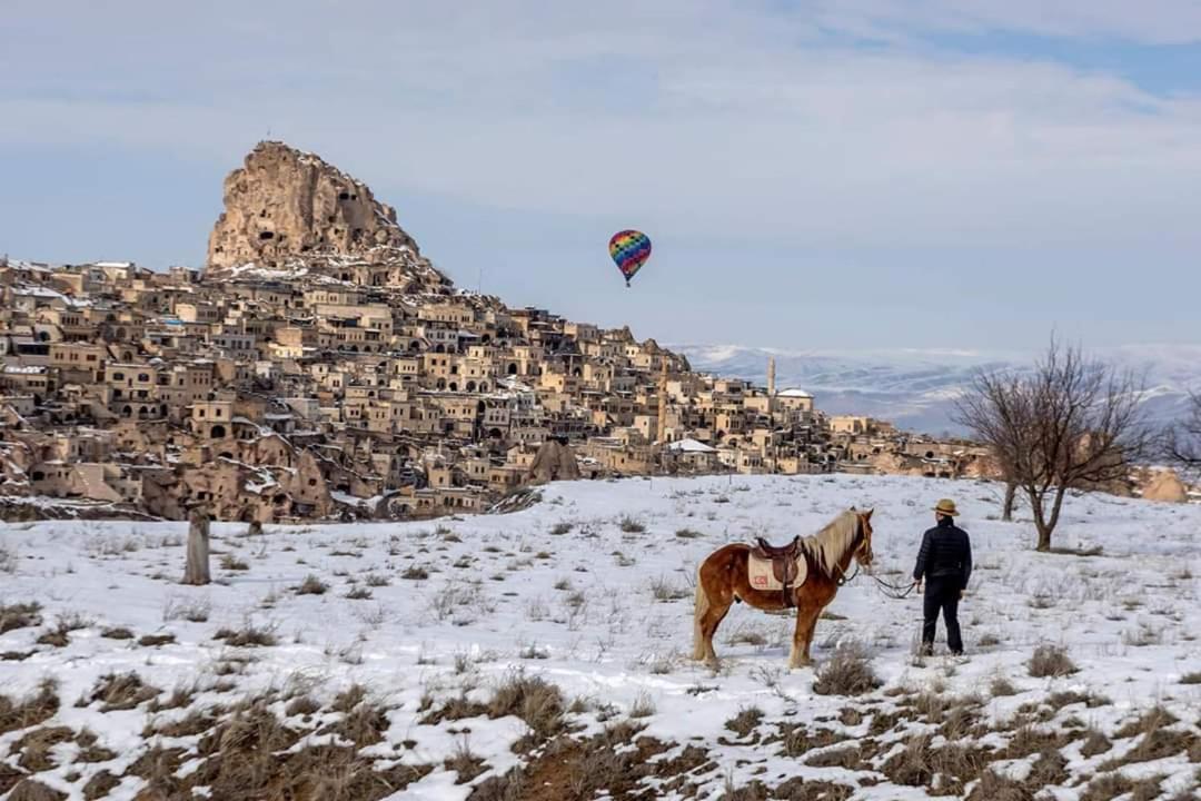 Uchisarstonehouse Hotel Nevşehir Bagian luar foto